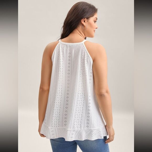 BloomChic Textured Knit Overlap Hem Tank Top – Original White – Size 14–16 (1X) - Picture 2 of 8